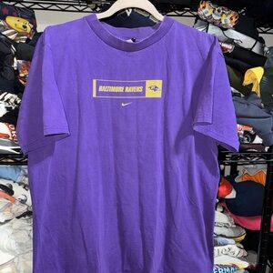 Vintage Nike Baltimore Ravens Purple Center Swoosh Shirt Size Médium